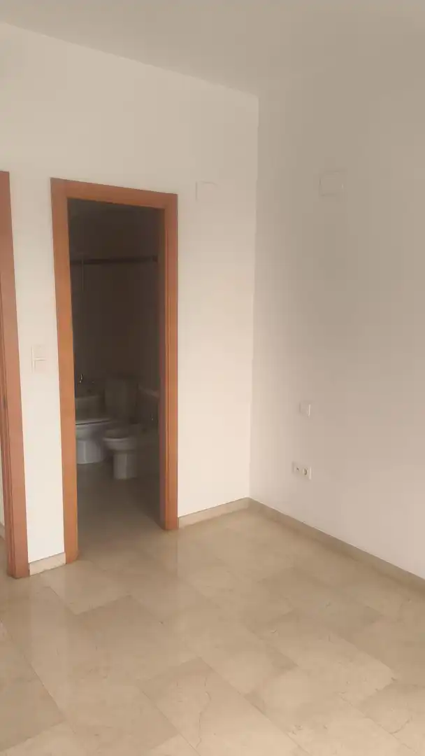 Bany de Àtic en venda en Elche / Elx amb Terrassa, Traster i Piscina comunitària