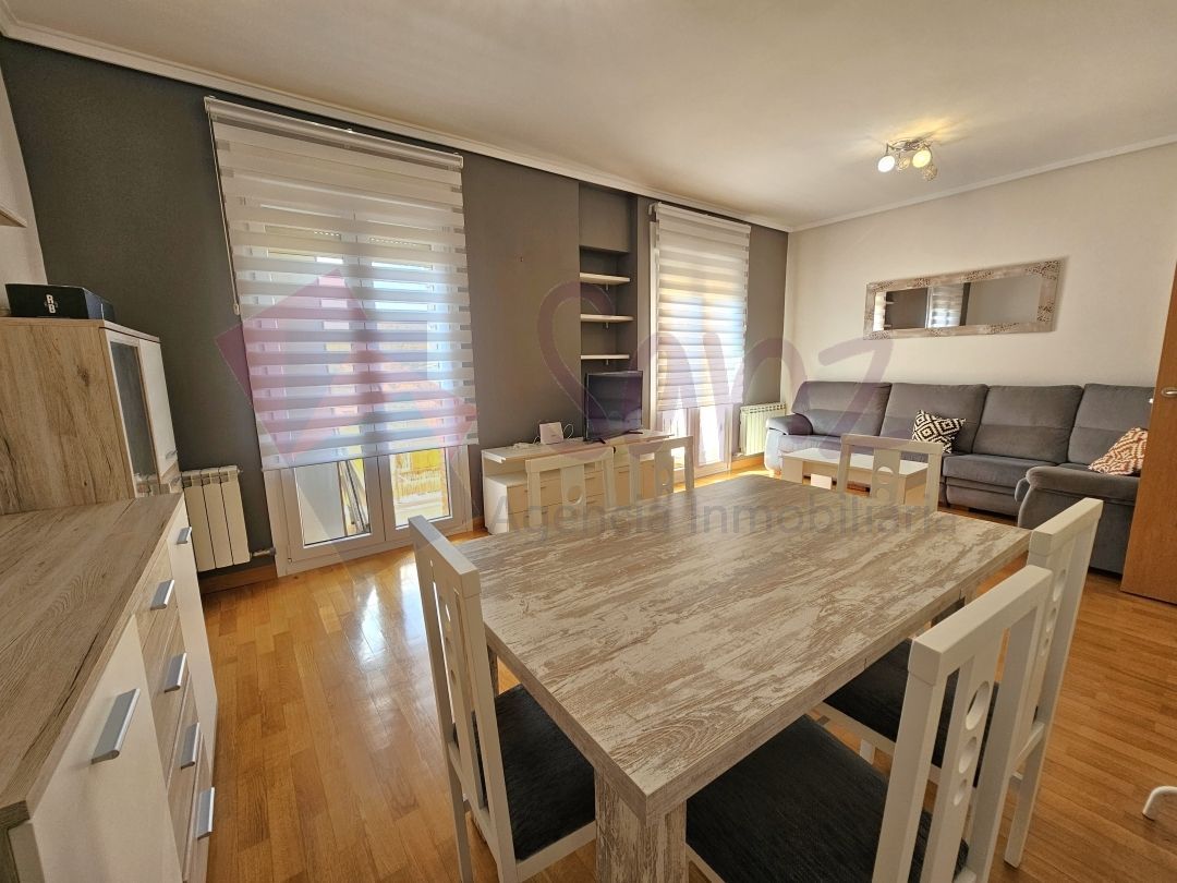 Apartamento de alquiler en Calle Ramírez de Velasco, Oeste