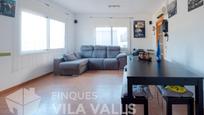 Sala d'estar de Casa o xalet en venda en Bigues i Riells amb Aire condicionat, Jardí privat i Parquet