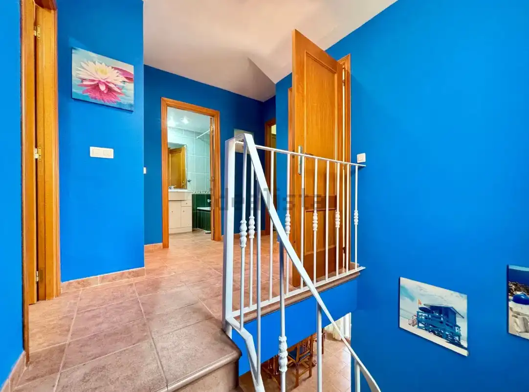 Casa adosada en venta en Sagunto / Sagunt con Aire acondicionado, Calefacción y Jardín privado