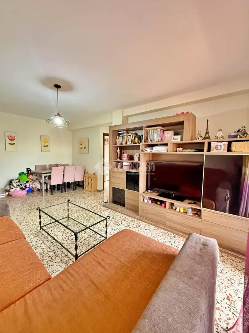 Sala d'estar de Pis en venda en El Ejido