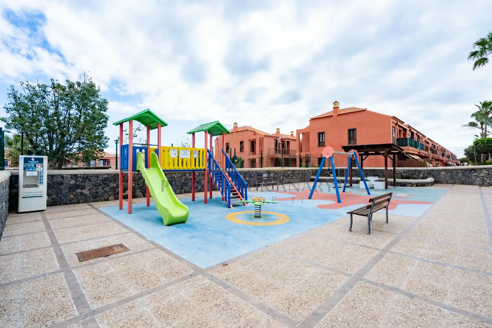 Exterior view of Flat for sale in Arona  with Air Conditioner, Terrace and Furnished