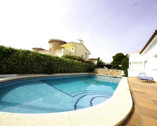 Swimming pool of House or chalet for sale in Empuriabrava  with Private garden and Internet