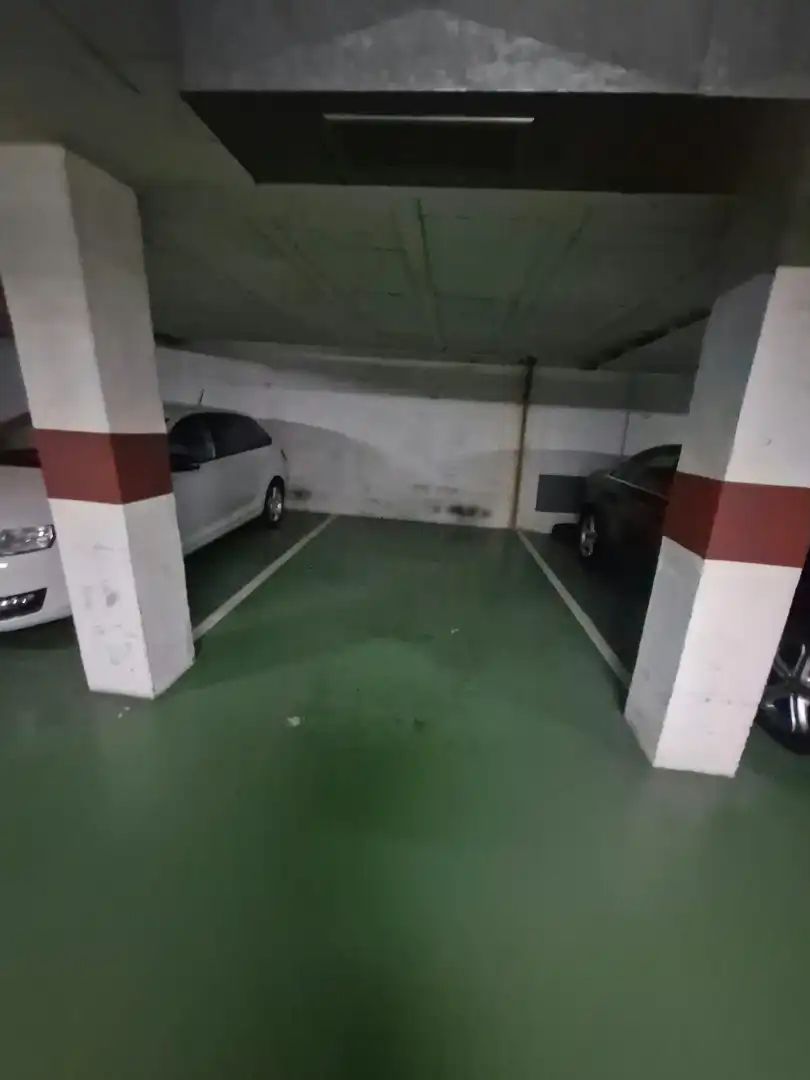 Aparcament de Apartament en venda en Barbadás amb Calefacció, Parquet i Moblat