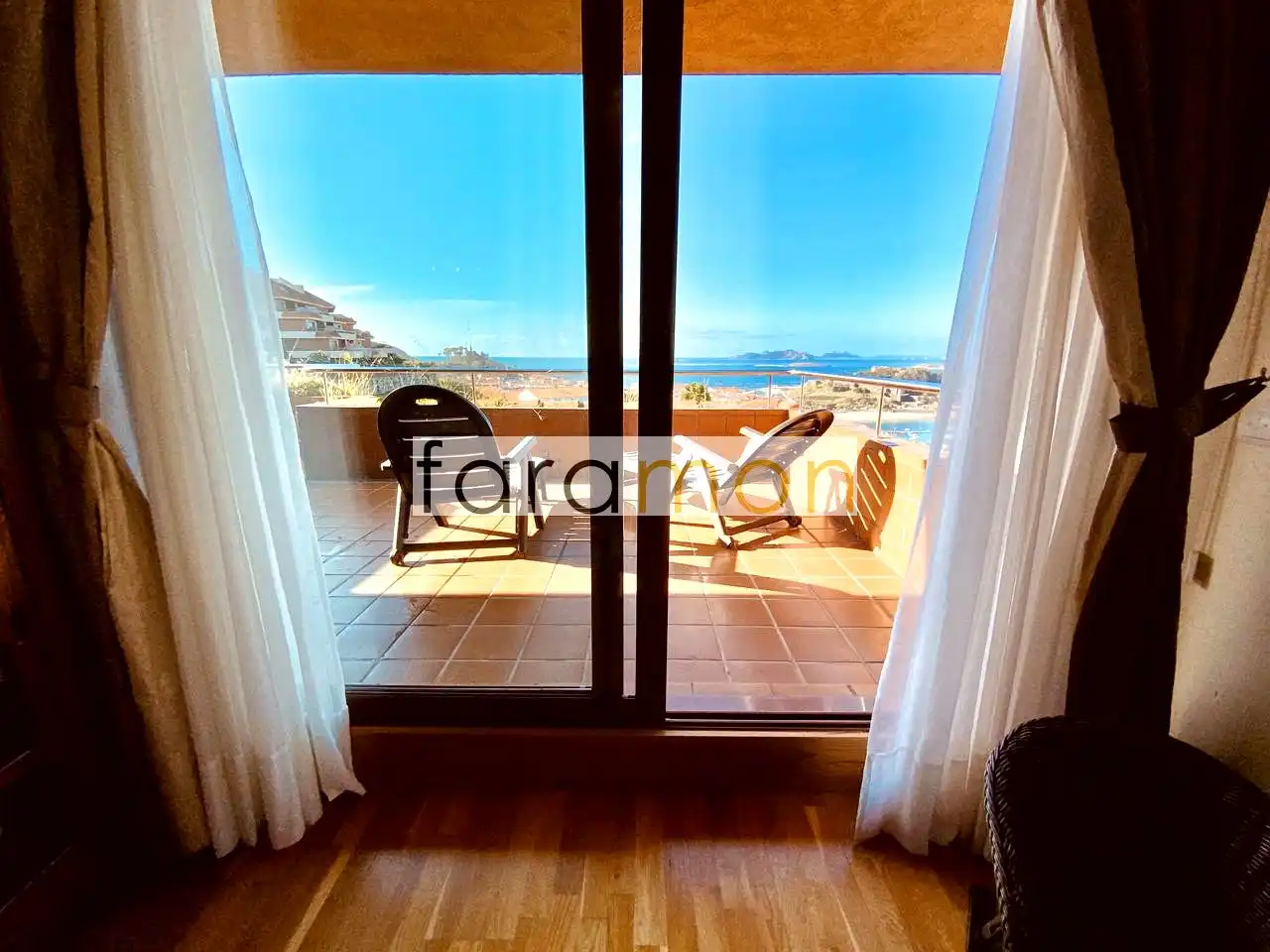 Duplexes for rent in Rafael Freire, Baiona