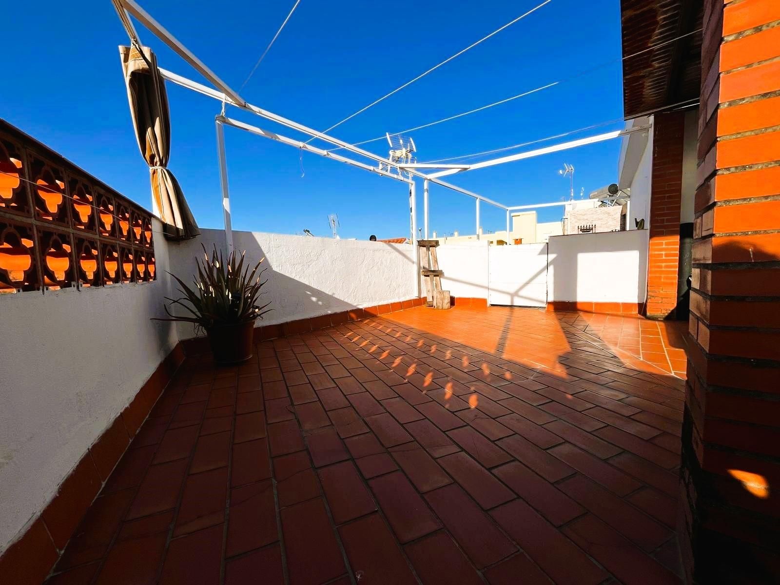 Terrassa de Casa o xalet en venda en Algeciras amb Terrassa i Traster