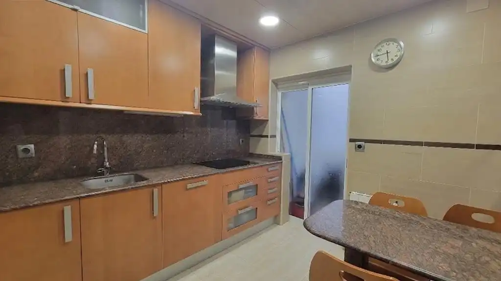 Kitchen of Attic for sale in L'Hospitalet de Llobregat  with Air Conditioner, Heating and Terrace