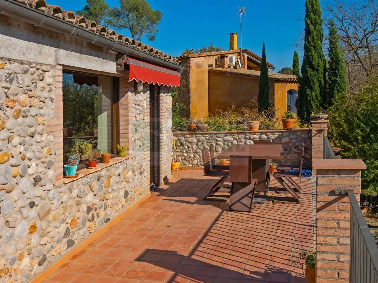 Terraza de Finca rústica en venta en Sant Miquel de Fluvià con Aire acondicionado, Calefacción y Terraza