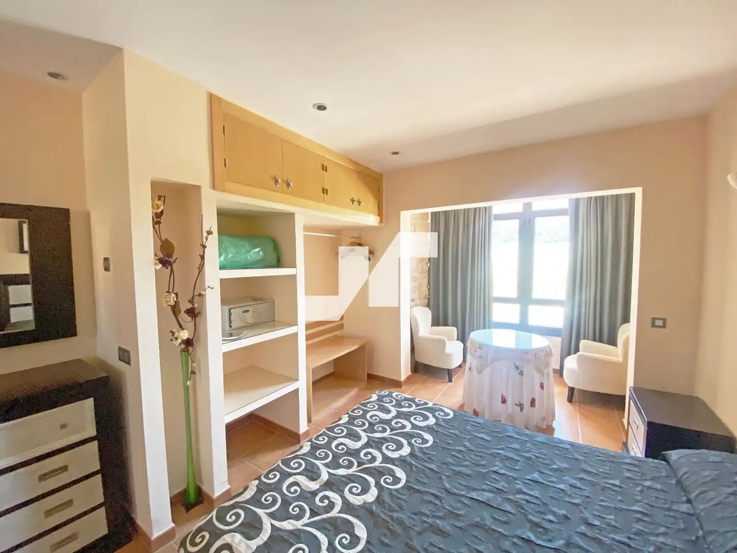 Habitación de Edificio en venta en Orea