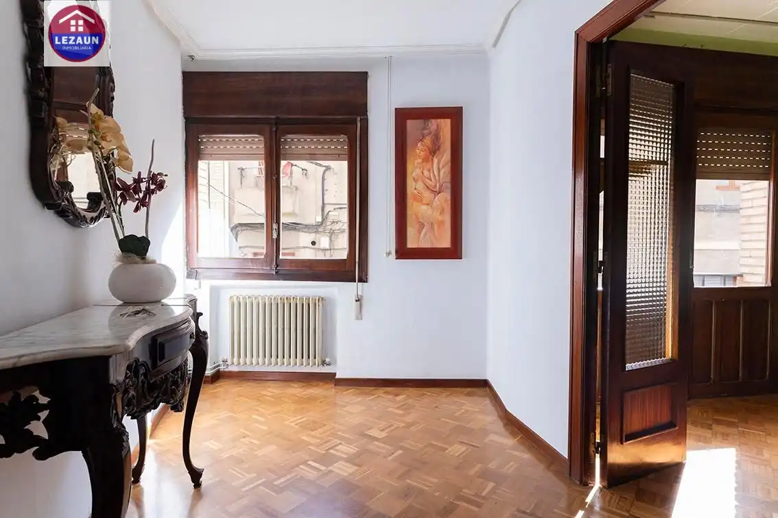 Flat for sale in Funes  with Parquet flooring, Terrace and Storage room