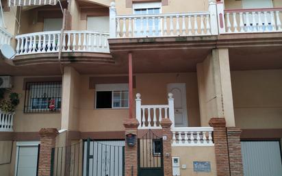 Vista exterior de Casa adosada en venda en Las Gabias