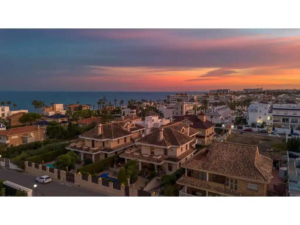 Maison avec piscine à vendre à Calle Mar Negro, imagen 6
