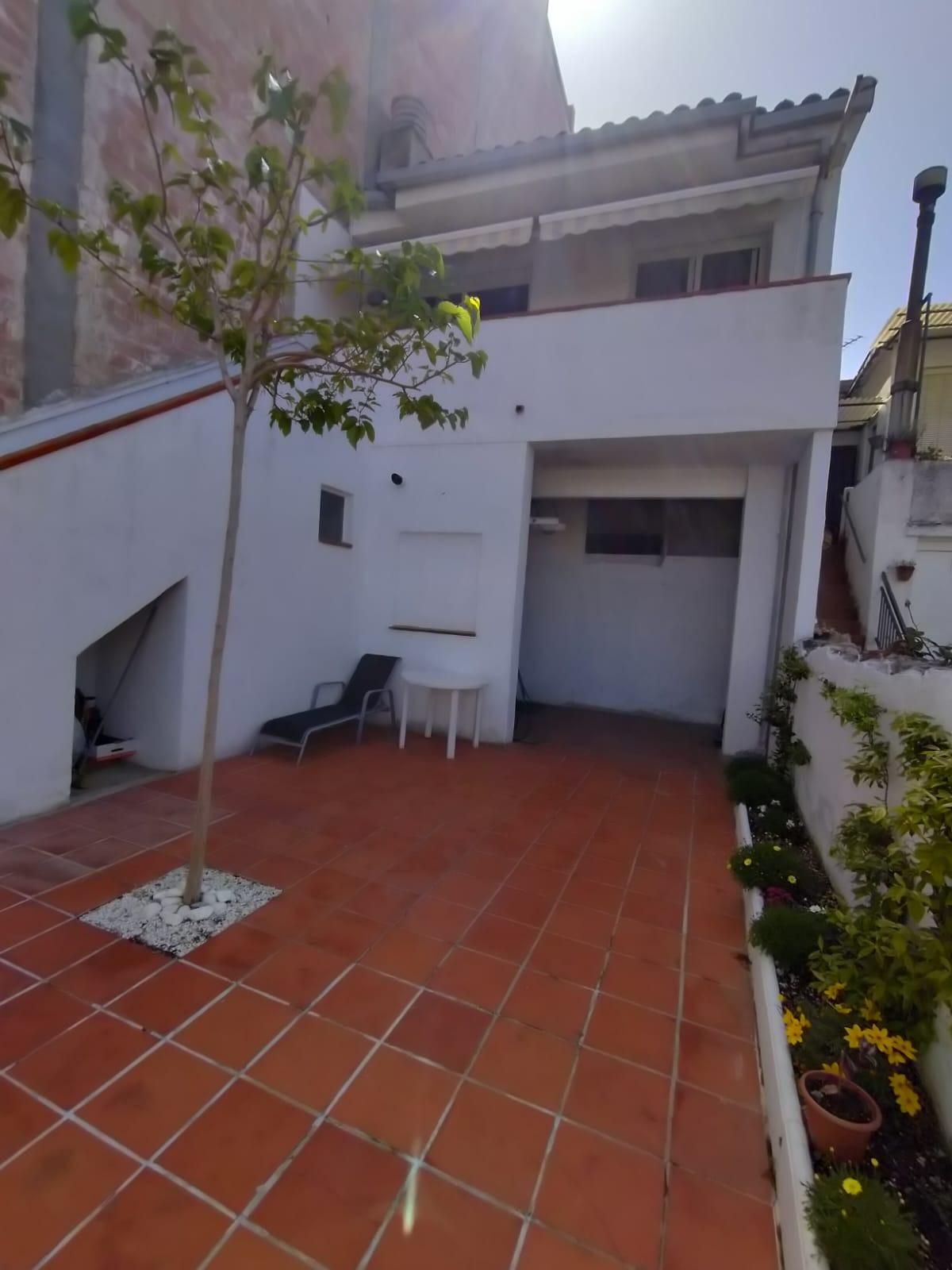House or chalet for sale in Centre
