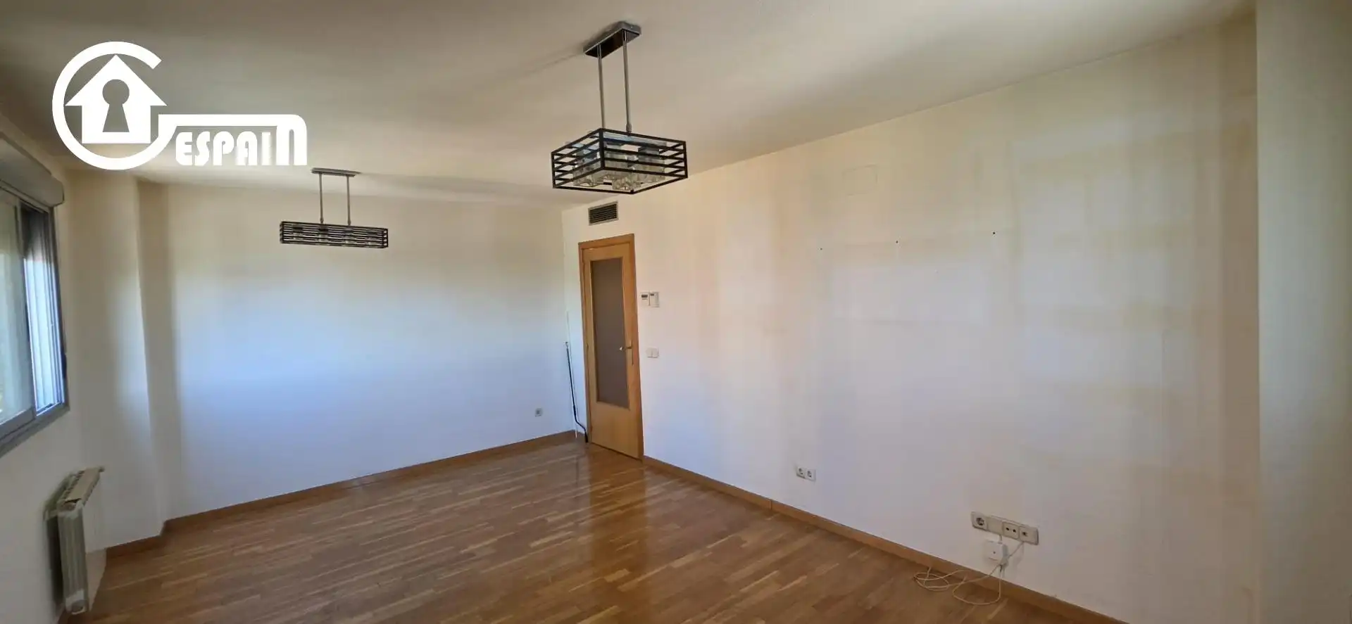 Schlafzimmer von Wohnung zum Verkauf in Madrid mit Klimaanlage, Heizung und Privatgarten