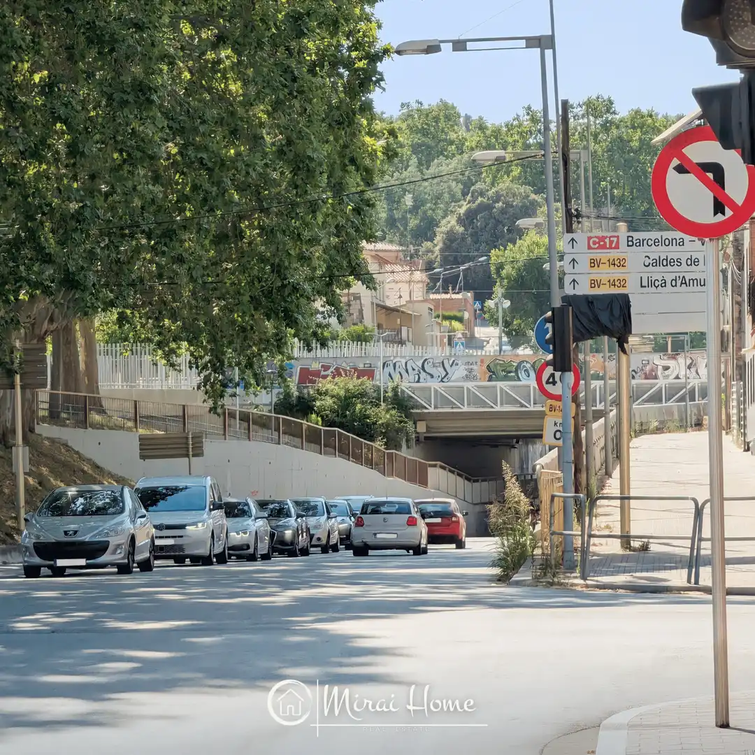 Außenansicht von Wohnung zum Verkauf in Granollers mit Balkon