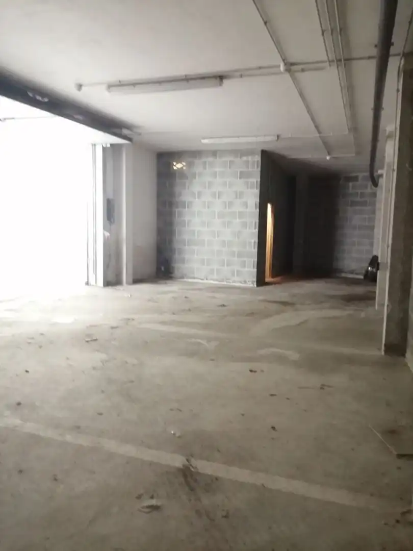 Garage zum Verkauf in Torrelavega 