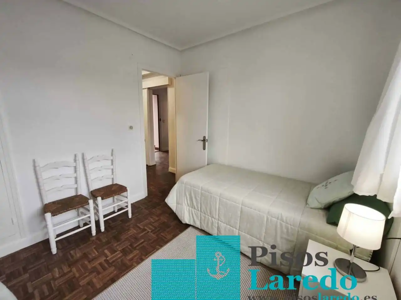 Habitación de Piso en venta en Laredo con Calefacción, Parquet y Terraza
