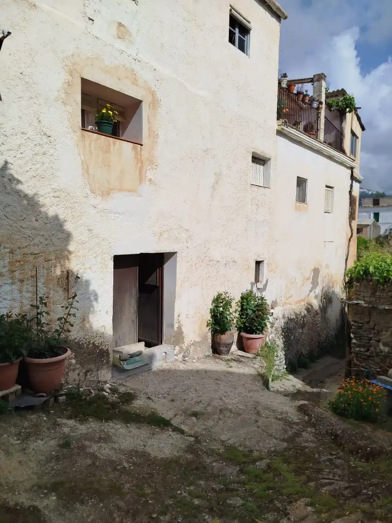 Vista exterior de Casa o xalet en venda en Cádiar amb Aire condicionat, Calefacció i Terrassa