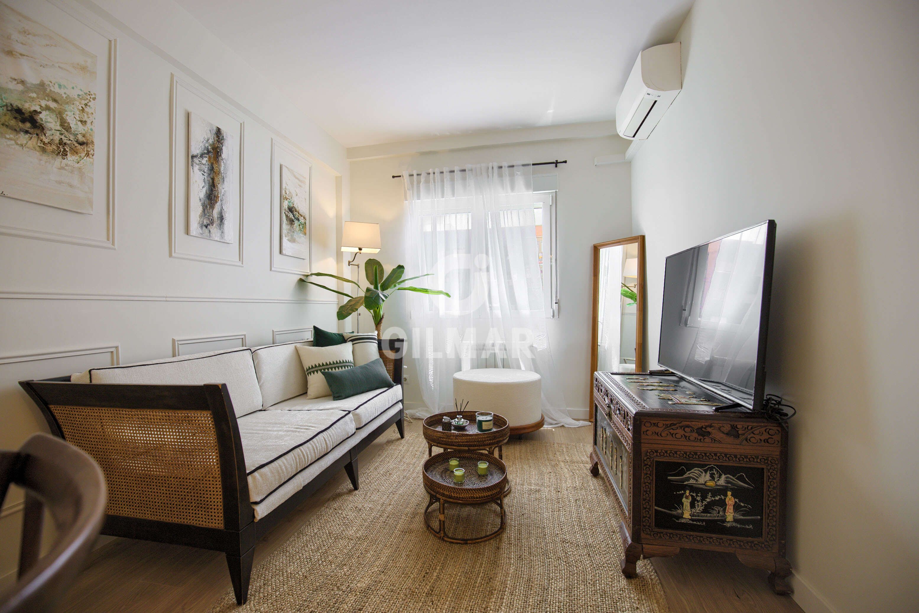 Sala de estar de Piso en venta en  Madrid Capital con Calefacción