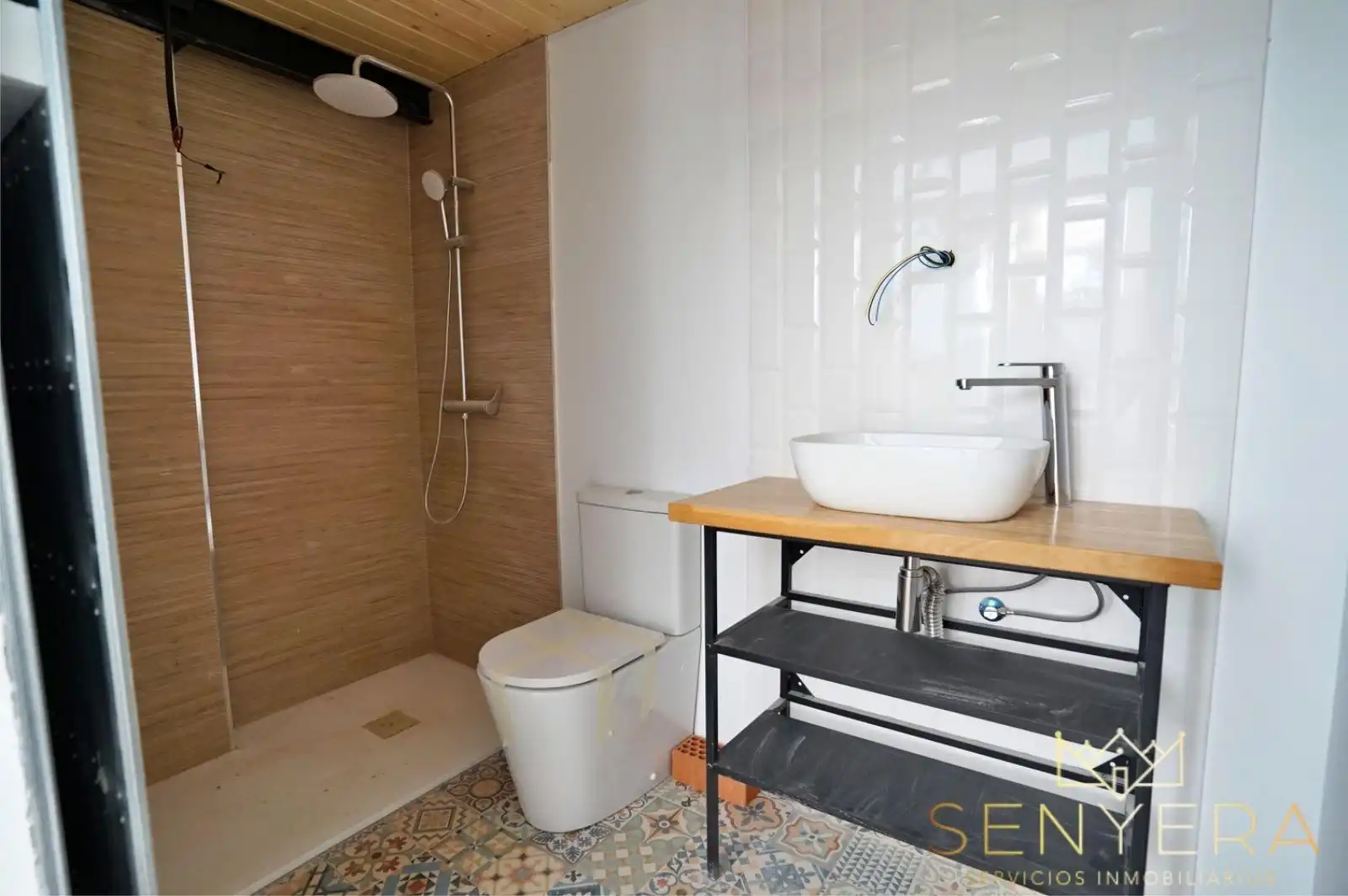 Baño de Edificio en venta en Valencia