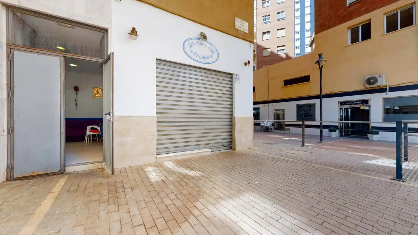 Exterior view of Commercial properties for sale in Málaga