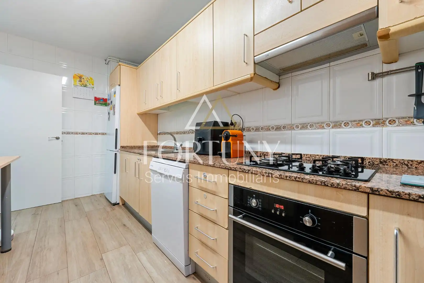 Küche von Wohnung zum Verkauf in Reus mit Klimaanlage, Parkett und Terrasse