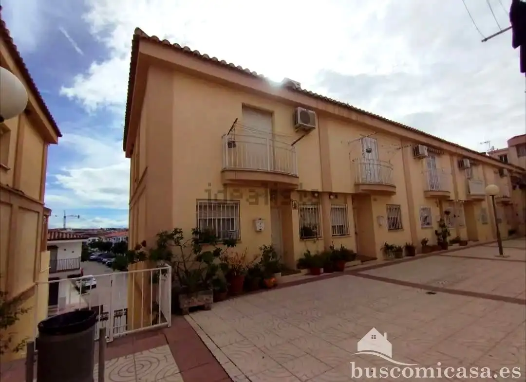 Casa amb balcó en venda a Avenida Doctor Juan Reyes, imagen 9