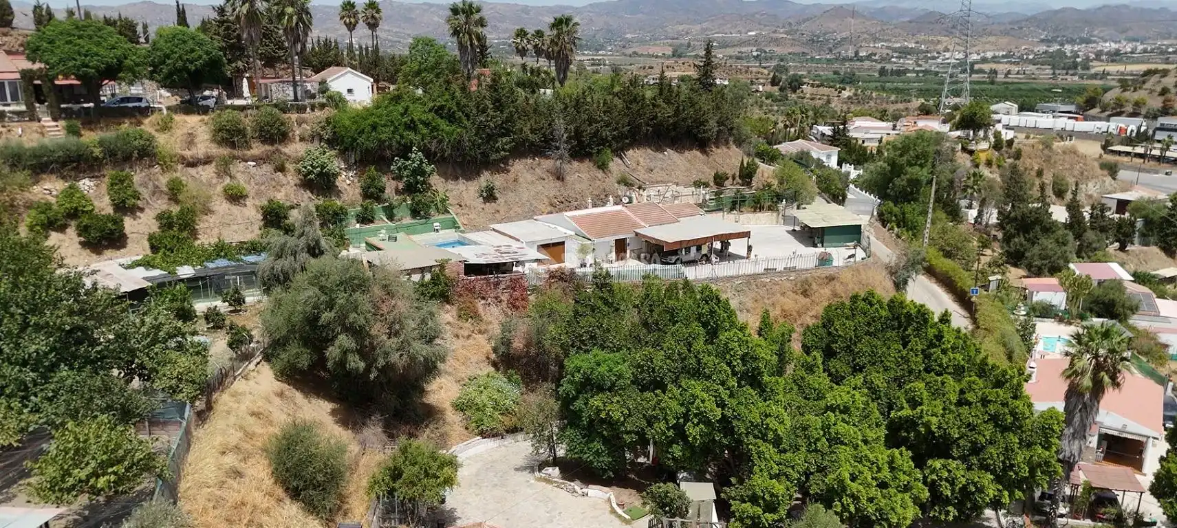 Vista exterior de Finca rústica en venda en Alhaurín de la Torre