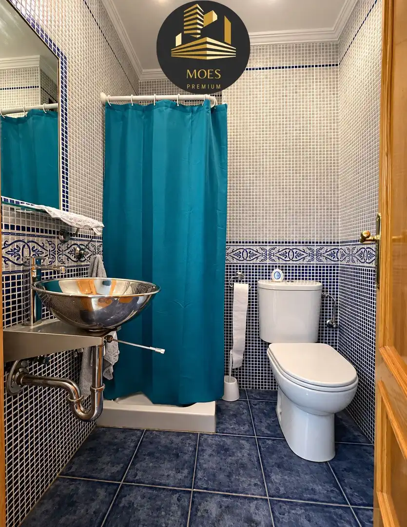 Baño de Piso en venta en Andújar con Aire acondicionado, Calefacción y Balcón
