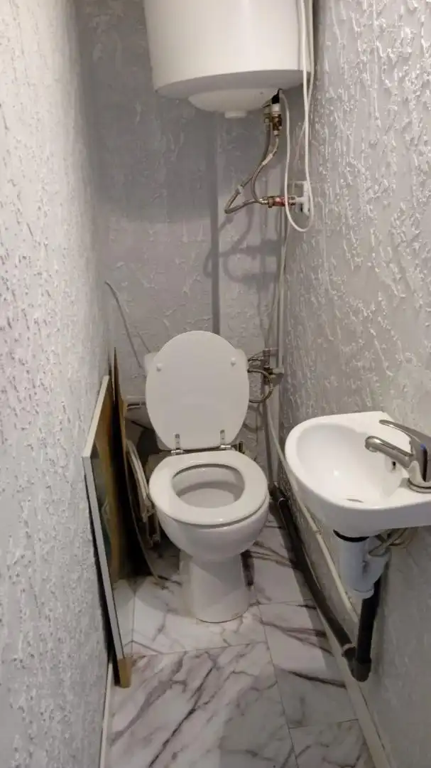 Badezimmer von Wohnungen zum Verkauf in Mislata mit Möbliert