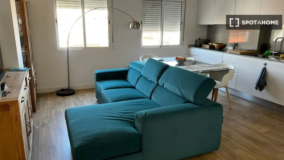 Piso con terraza en alquiler en Ciutat Vella, imagen 3