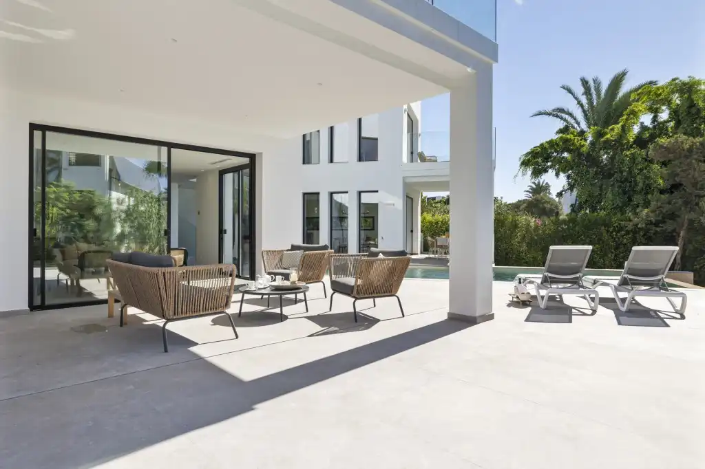 Chalet con piscina en venta en Elviria - Cabopino, imagen 6