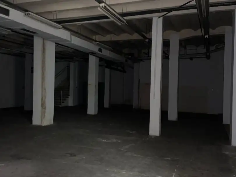 Industriegebäude zum Verkauf in Escultor Llimona 52, imagen 2