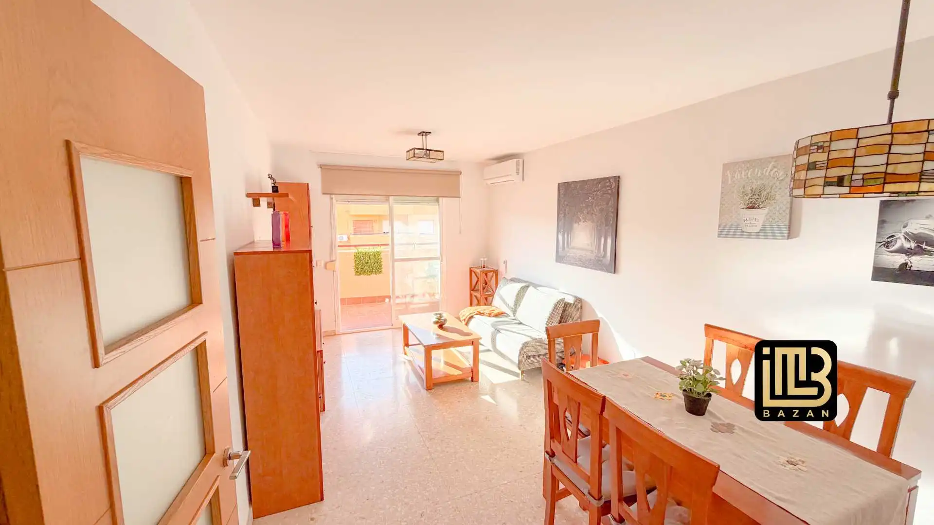 Sala d'estar de Pis de lloguer en Mijas amb Aire condicionat, Calefacció i Terrassa