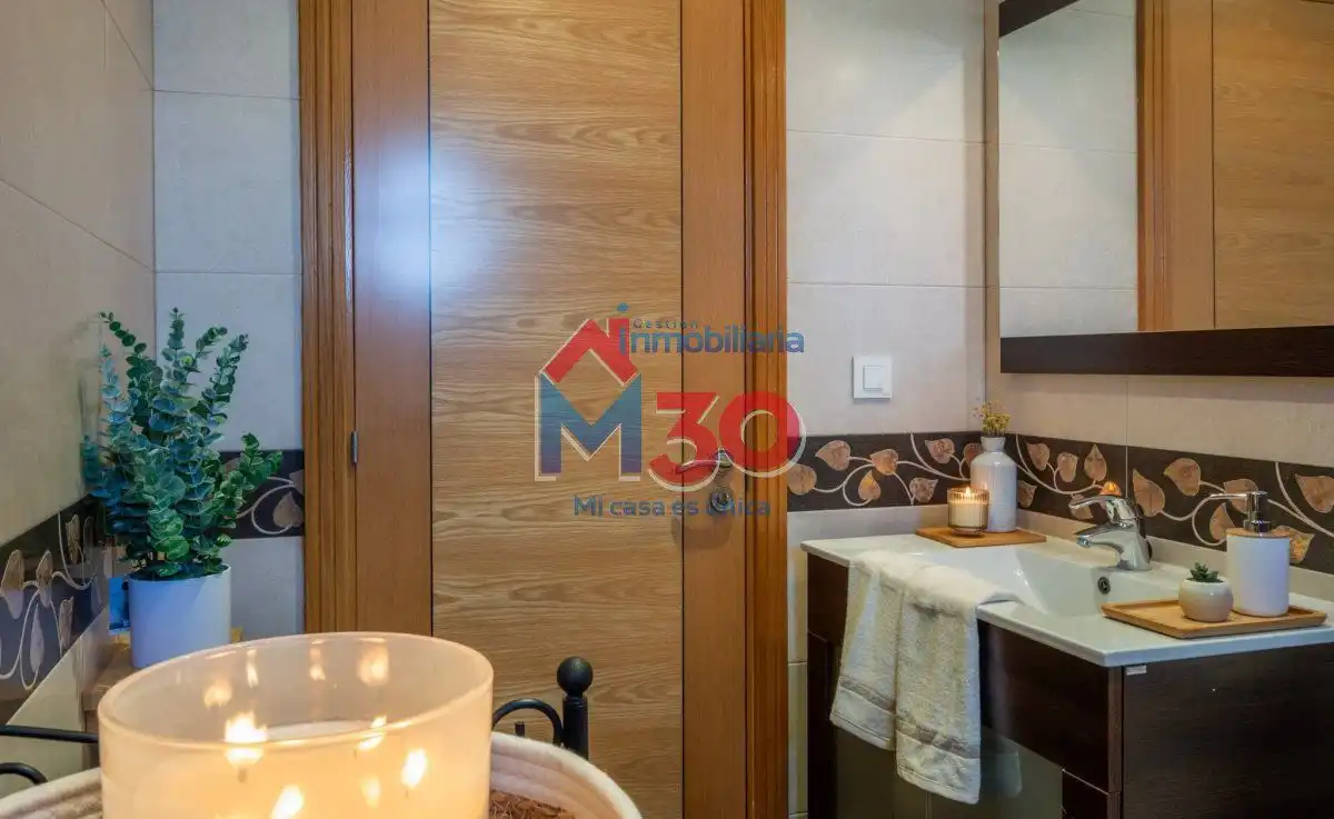 Baño de Piso en venta en Miranda de Ebro con Calefacción, Parquet y Terraza