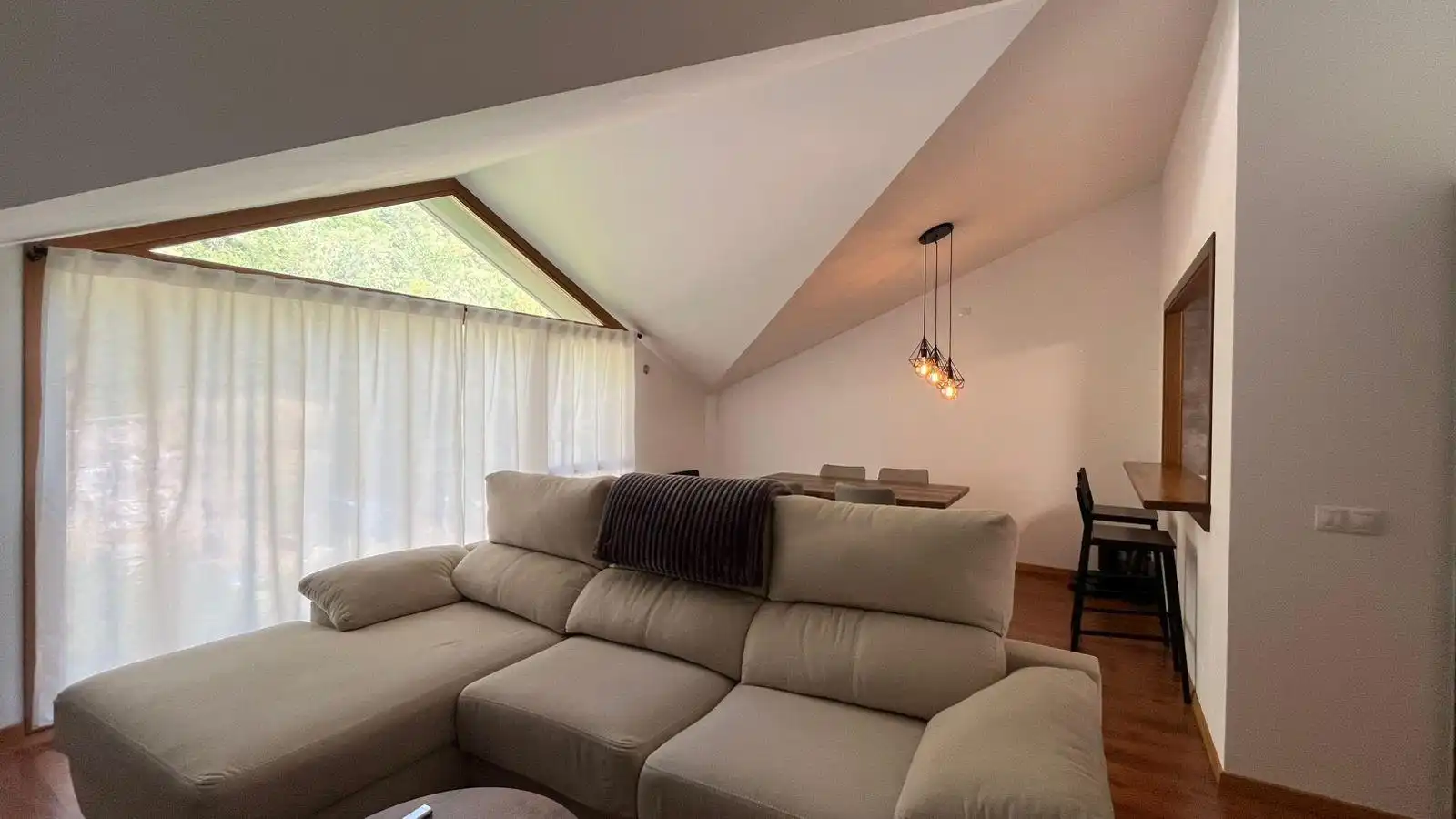 2-bedroom penthouse for rent in El Serrat, Ordino · 7 of 60