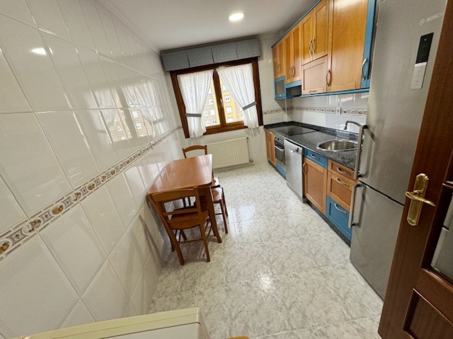 Flat to rent in Avilés - TRAVESIA DE LA VIDRIERA, Versalles