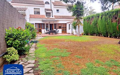 Jardí de Casa adosada en venda en Jerez de la Frontera amb Aire condicionat, Calefacció i Jardí privat