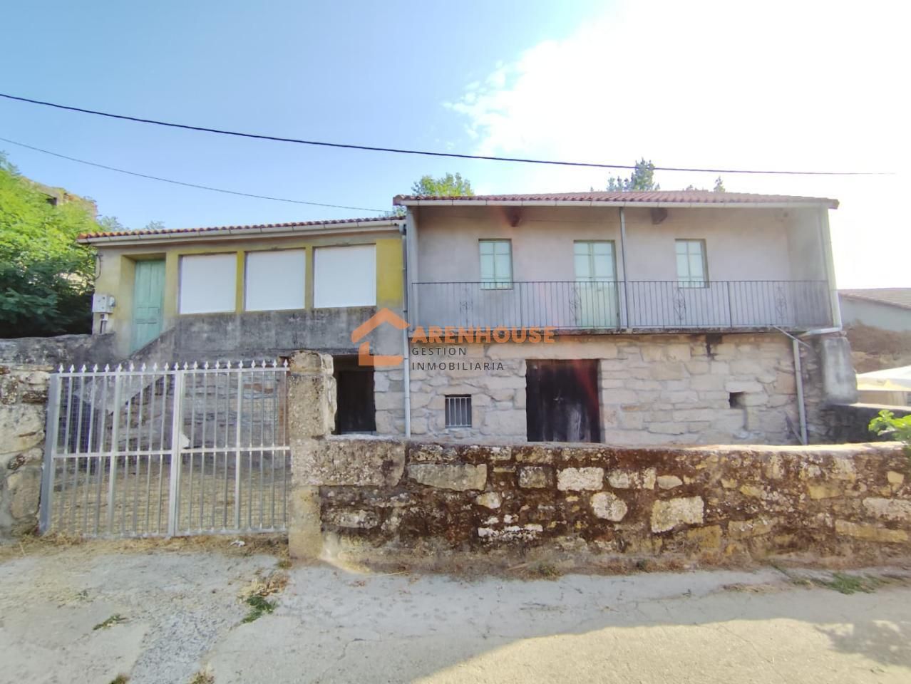 Exterior view of House or chalet for sale in Maside  with Heating, Private garden and Storage room