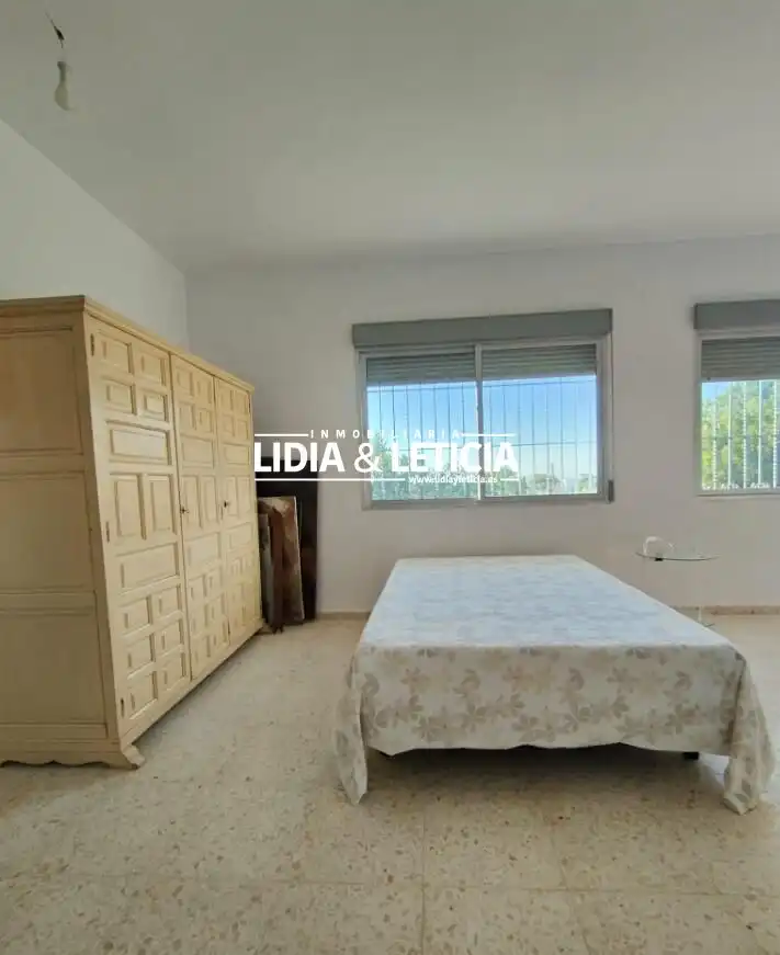 Bedroom of Houses for sale in El Viso del Alcor  with Private garden, Swimming Pool and Furnished