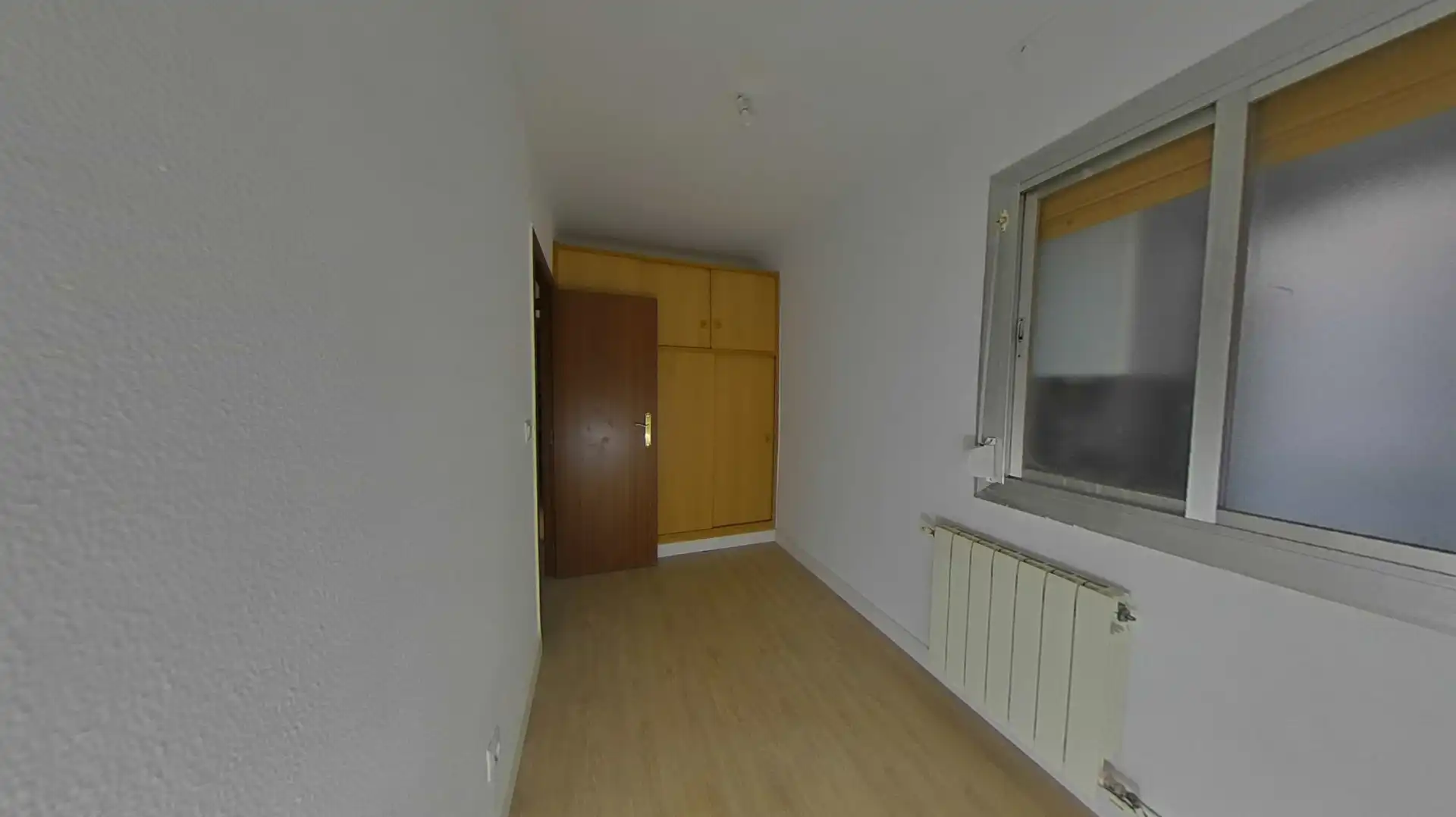 Habitación de Piso en venta en L'Hospitalet de Llobregat con Parquet y Balcón