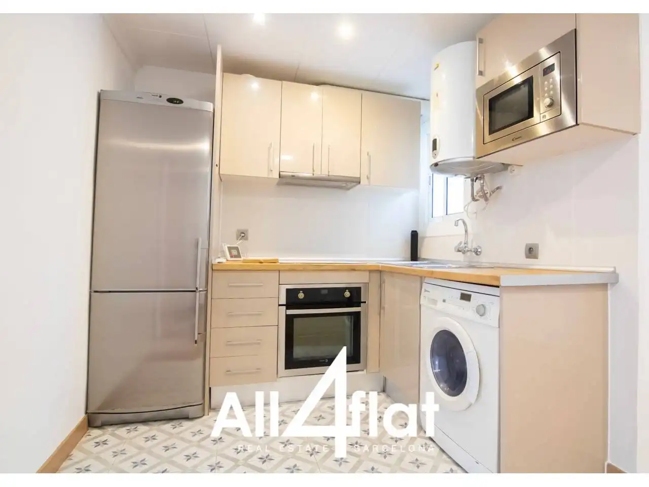 Wohnung zur Miete in Calle Rafael Campalans, La Torrassa