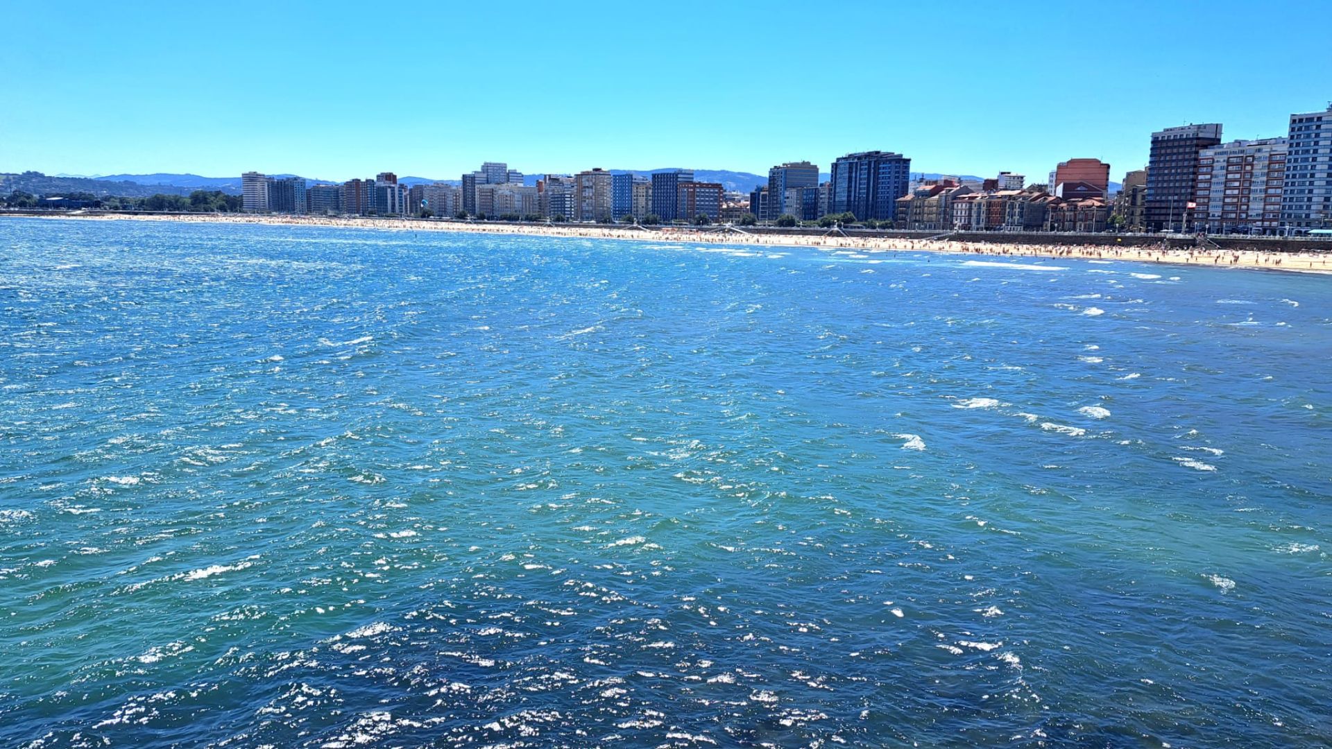 Exterior view of Flat to rent in Gijón   with Heating, Parquet flooring and Furnished