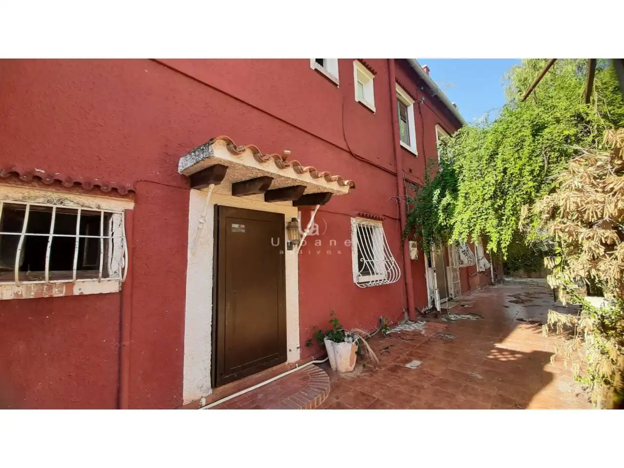 Detached house with pool for sale in Calle Rigel