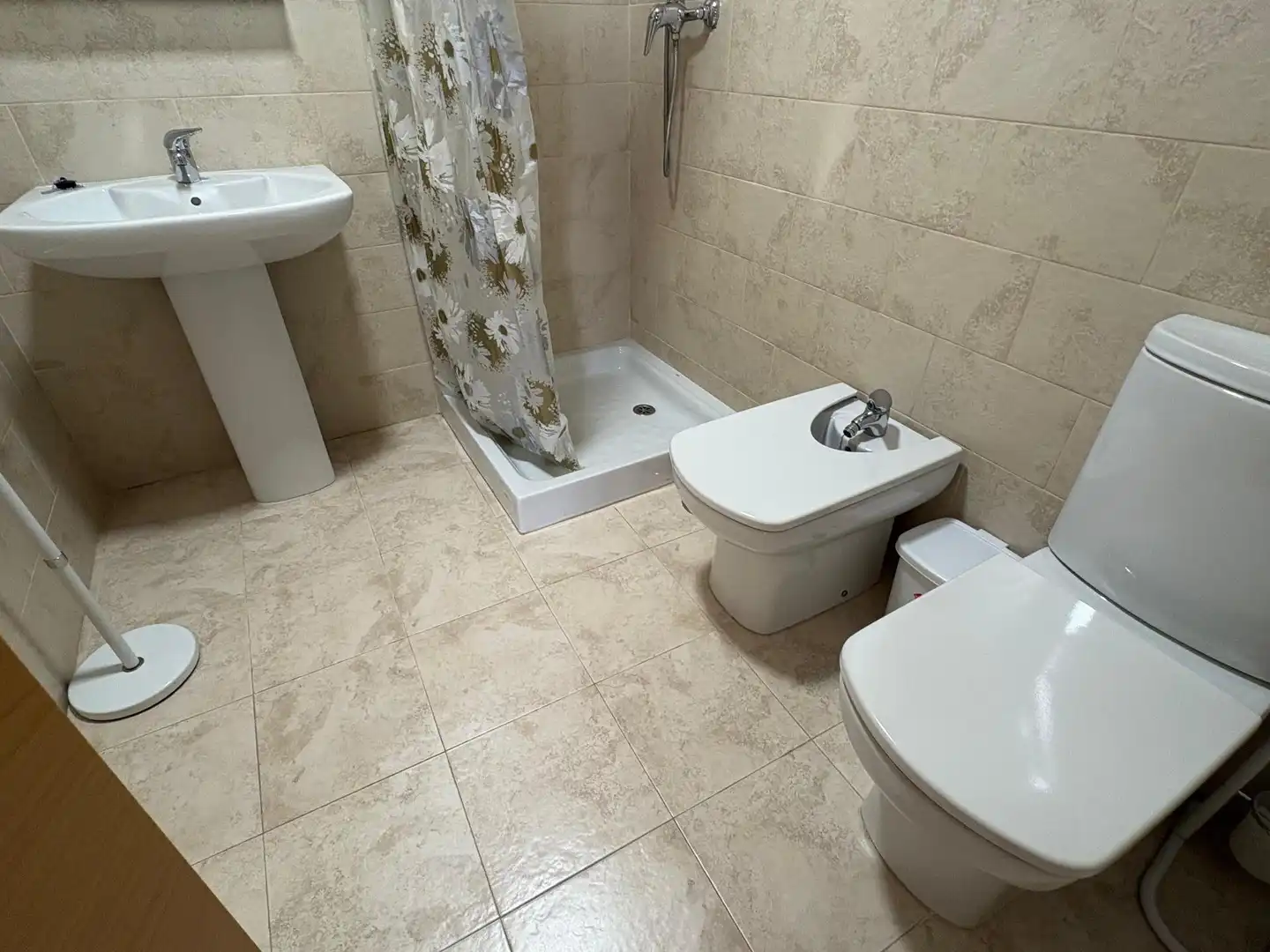 Baño de Piso de alquiler en Elche / Elx con Aire acondicionado