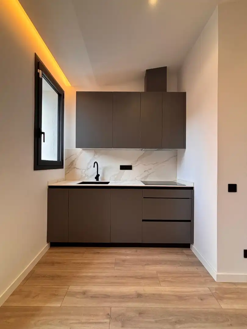 Piso con terraza en venta en Carrer del Canonge Pibernat, imagen 6