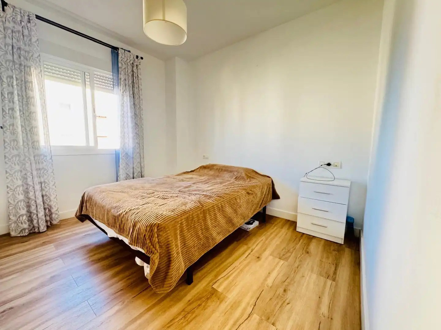 Bedroom of Flat for sale in Algeciras  with Balcony