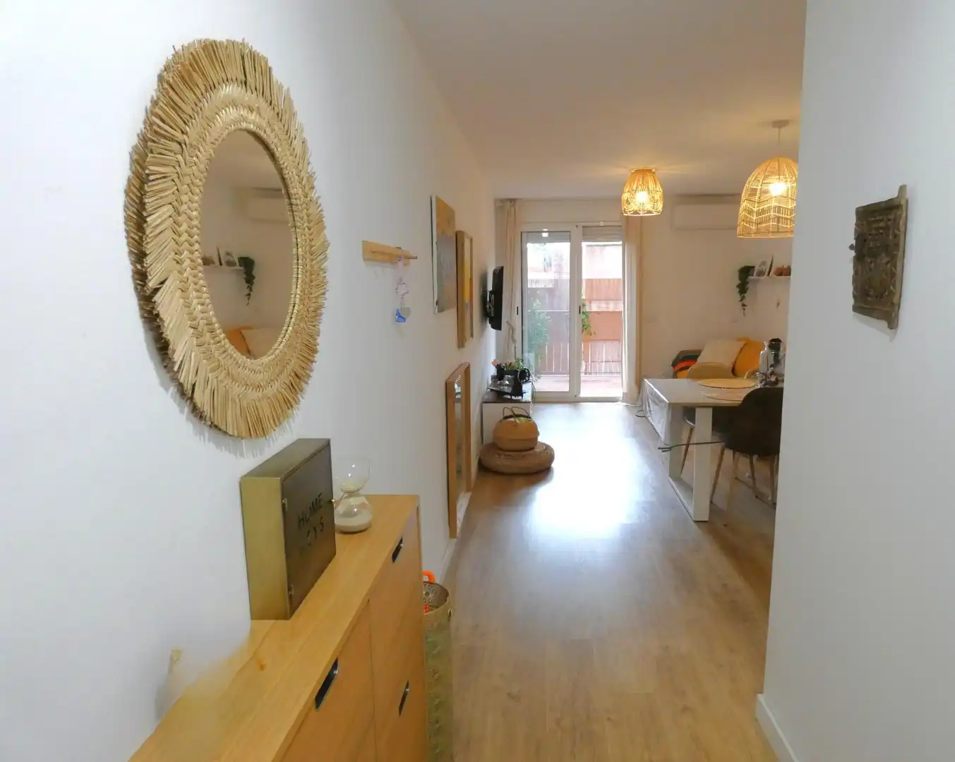 Sala de estar de Piso en venta en Santa Coloma de Gramenet con Aire acondicionado, Calefacción y Parquet