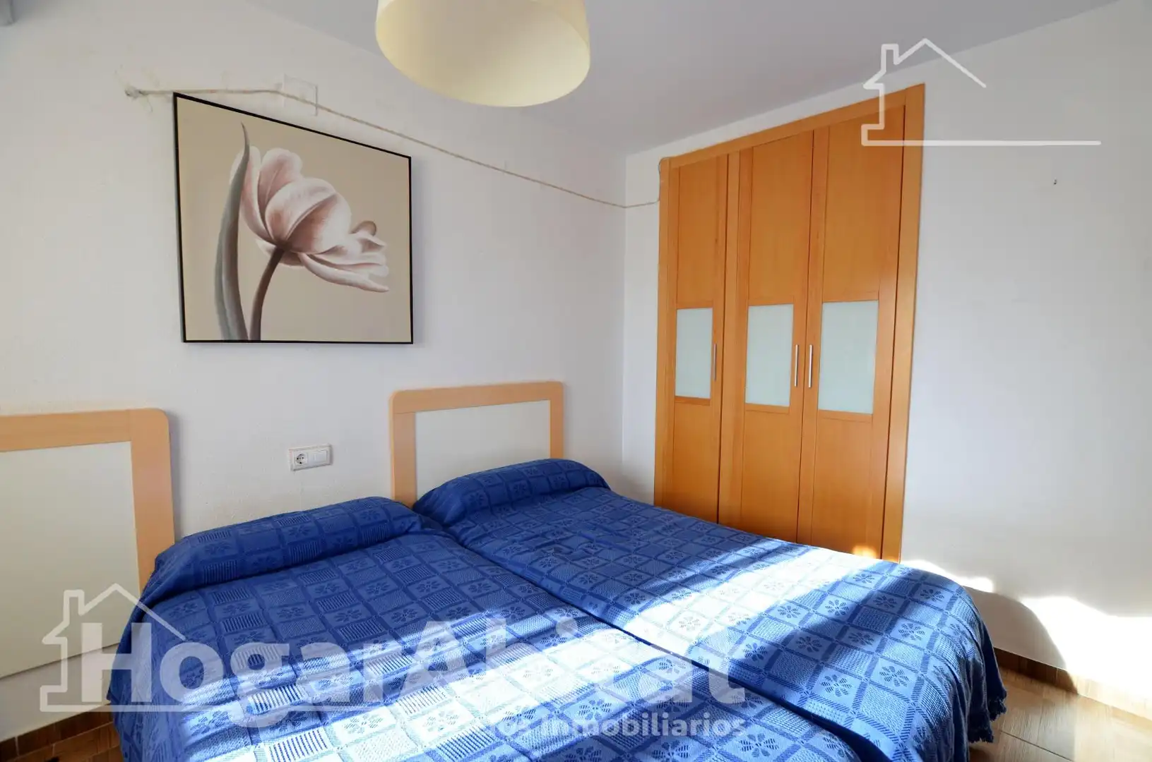 Dormitori de Casa adosada en venda en Alicante / Alacant amb Aire condicionat, Calefacció i Jardí privat