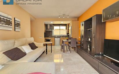 Living room of Flat for sale in Terrassa  with Air Conditioner and Balcony